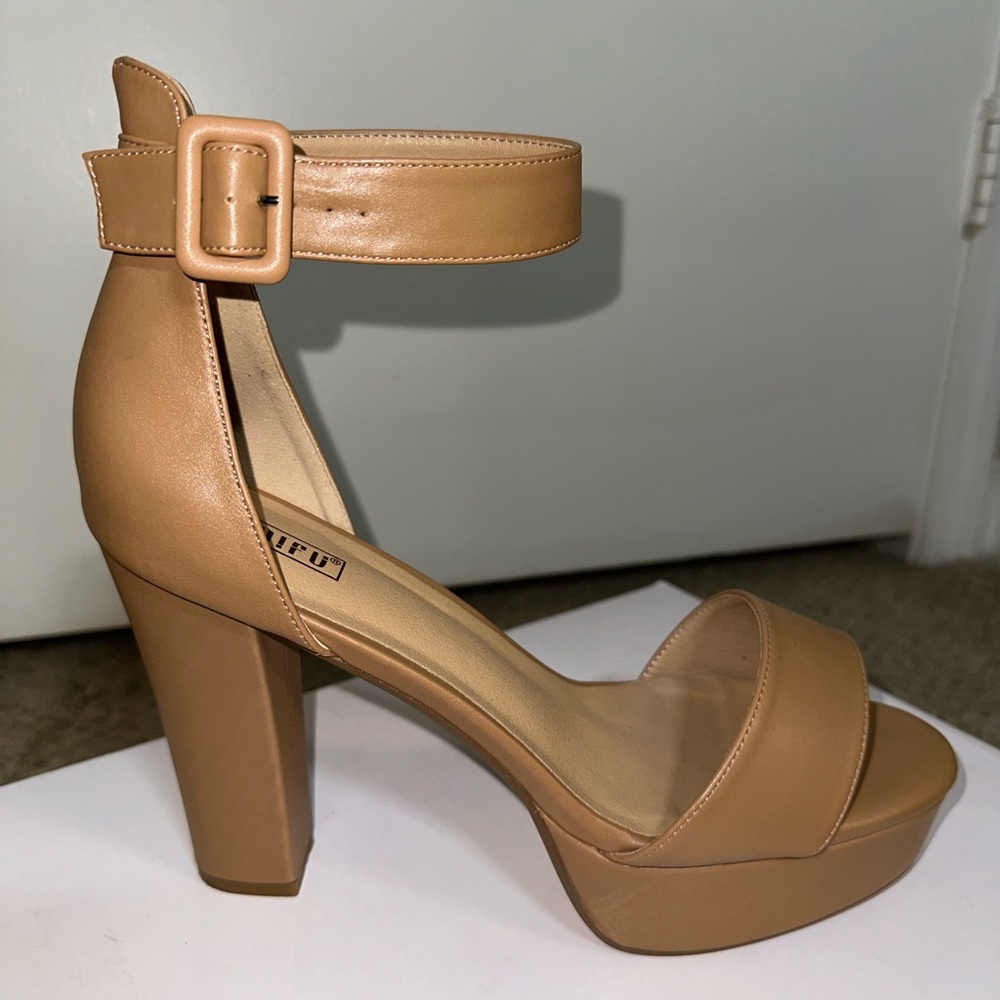 IDIFU Chunky Platform Sandals with Ankle Strap